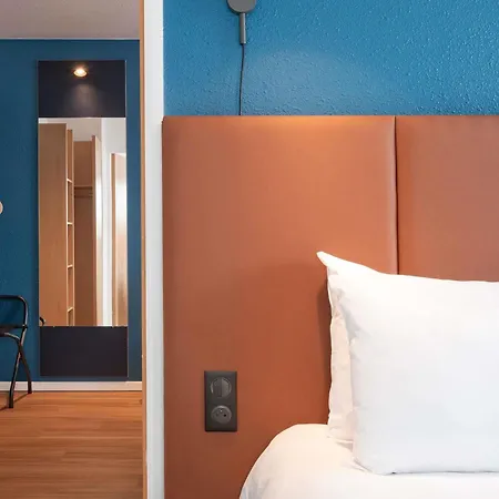 Ibis Bayeux En Bessin 3* بورت-أون-بيسين-هوباين