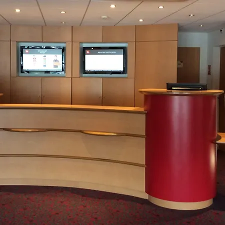 Ibis Bayeux En Bessin Port-en-Bessin-Huppain
