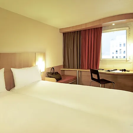 Ibis Bayeux En Bessin 호텔 3*