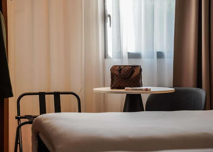 Otel Ibis Bayeux En Bessin Port-en-Bessin-Huppain